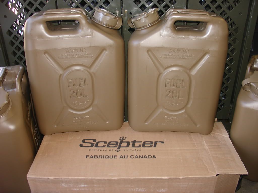 WTS 2 New scepter military fuel can MFC 20l 5 gallon / 20 liter can